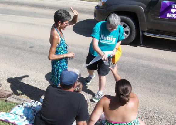 Both were friendly and interacted with the crowd.