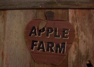 Sign at Wilson's Orchard
